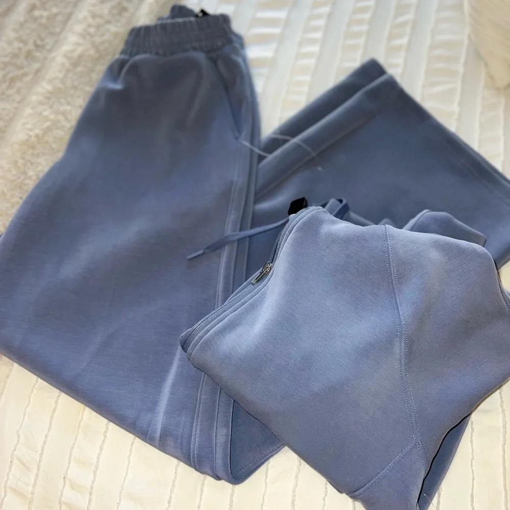 Bailey 44 Slate Blue Lounge Sweatshirt Set - Picture 5 of 11